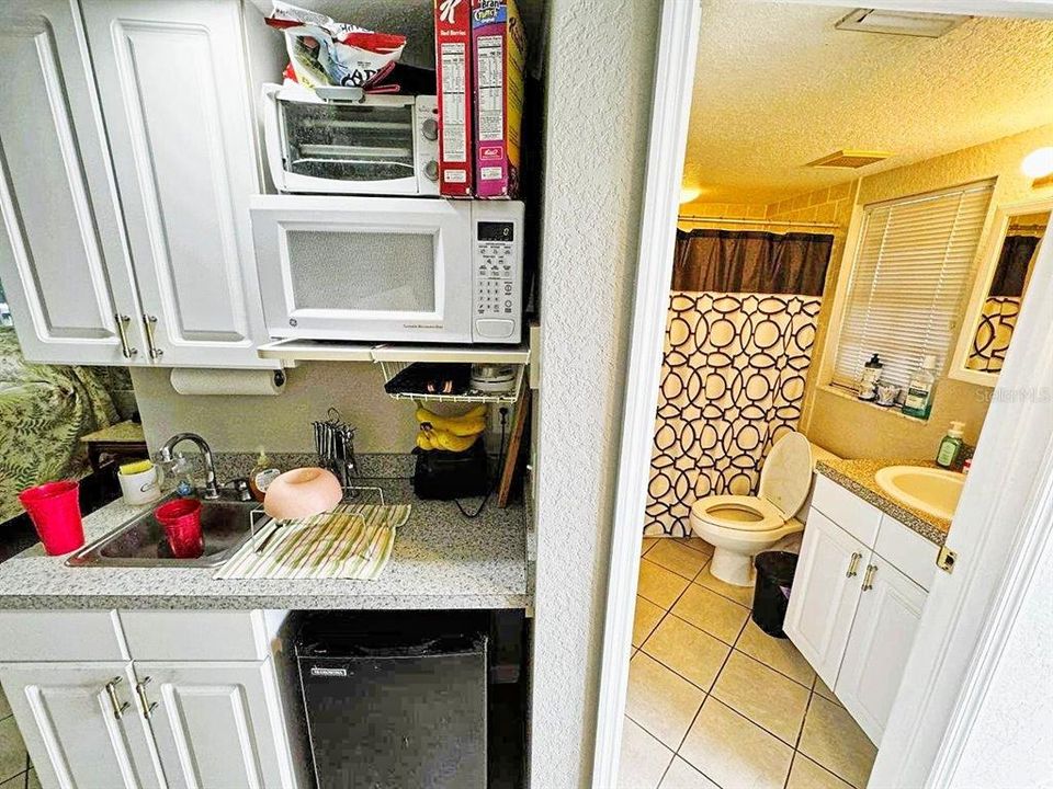 For Sale: $279,500 (2 beds, 2 baths, 1135 Square Feet)