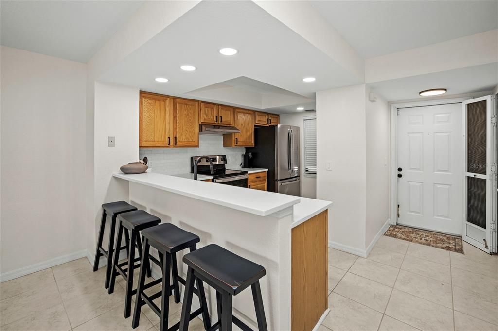For Sale: $219,000 (2 beds, 2 baths, 1104 Square Feet)