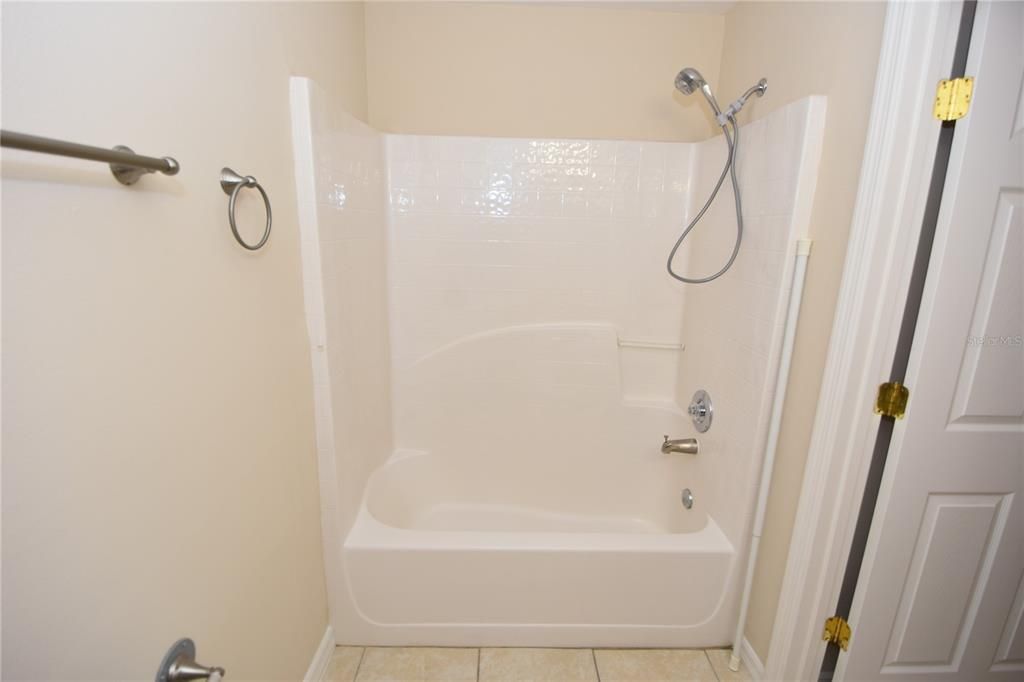 最近租的: $1,850 (3 贝兹, 2 浴室, 1371 平方英尺)