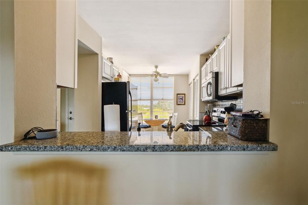 For Sale: $249,900 (2 beds, 2 baths, 1256 Square Feet)