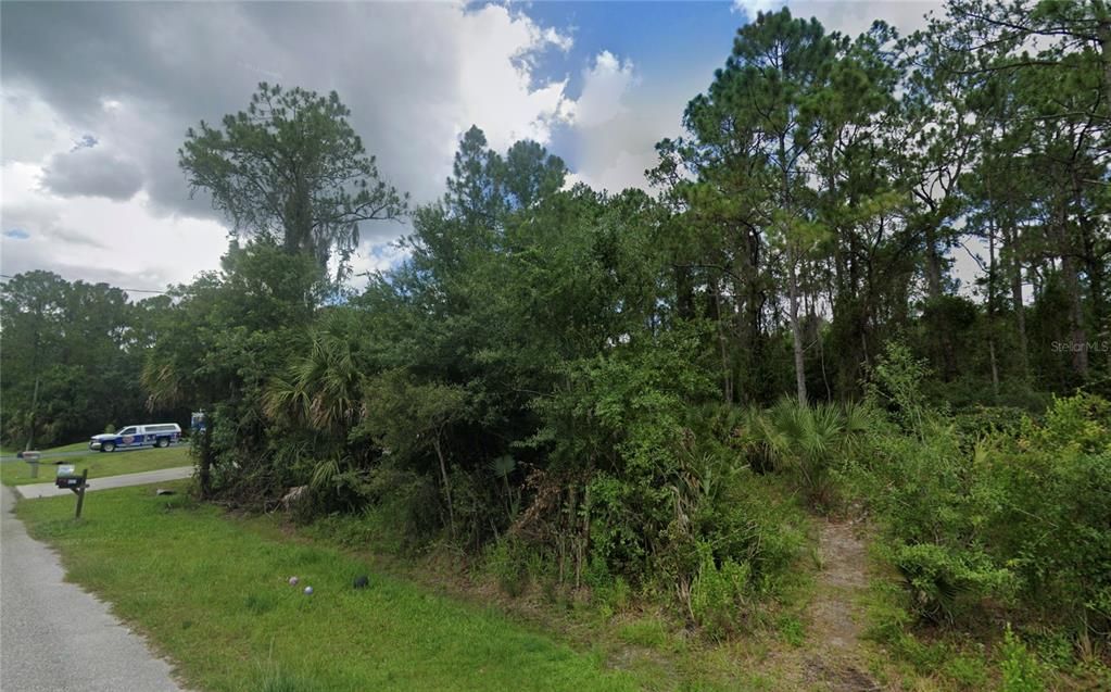 Active With Contract: $25,000 (0.23 acres)