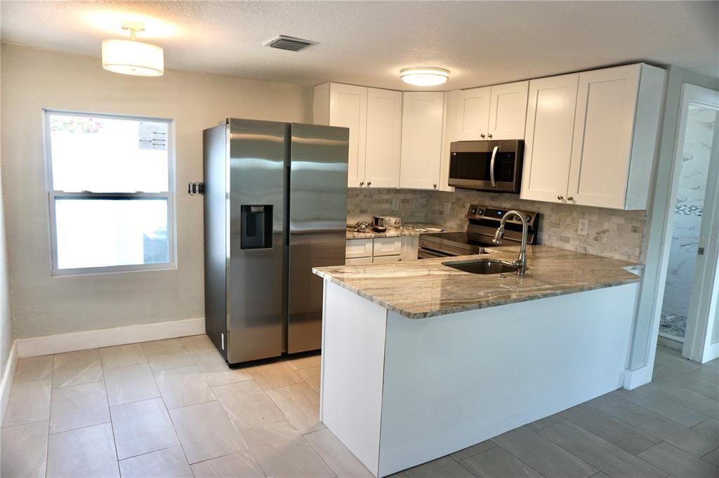 For Rent: $2,675 (2 beds, 2 baths, 1120 Square Feet)