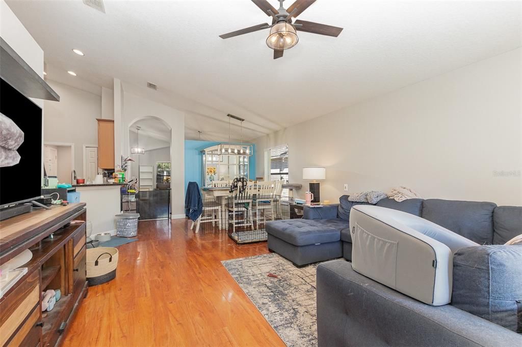 For Sale: $429,000 (4 beds, 2 baths, 1849 Square Feet)