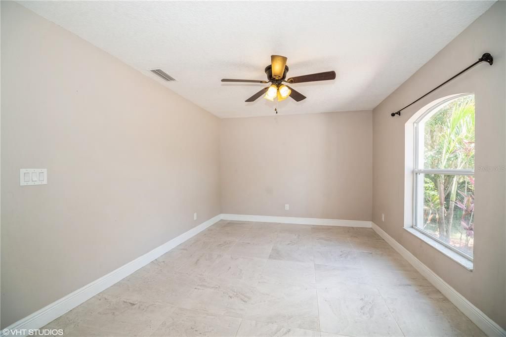For Sale: $384,000 (3 beds, 2 baths, 2020 Square Feet)