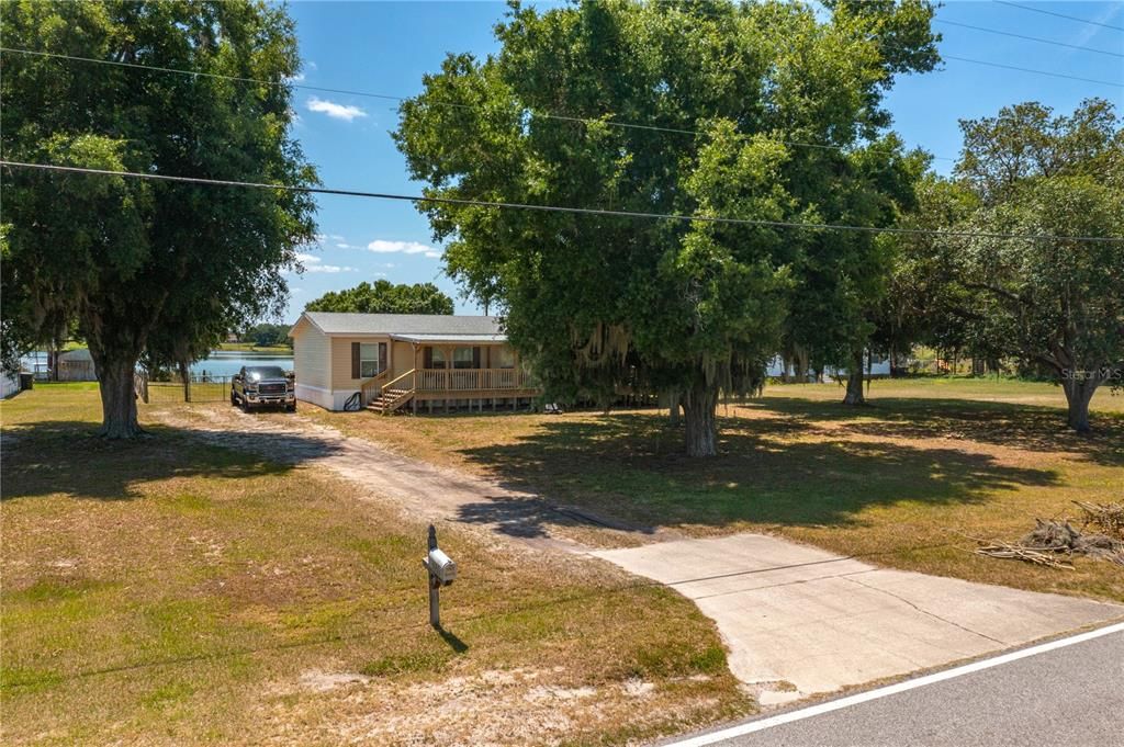 Recently Sold: $280,000 (3 beds, 2 baths, 1296 Square Feet)