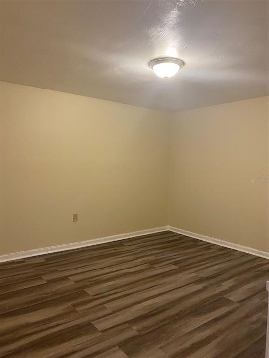 For Rent: $1,500 (2 beds, 1 baths, 923 Square Feet)