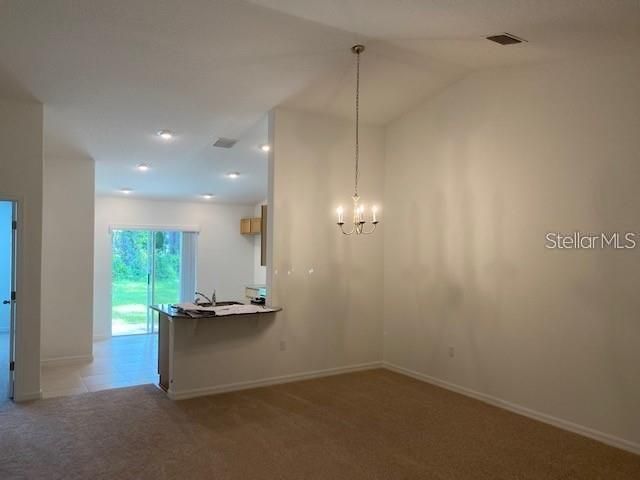 For Rent: $1,650 (3 beds, 2 baths, 1200 Square Feet)