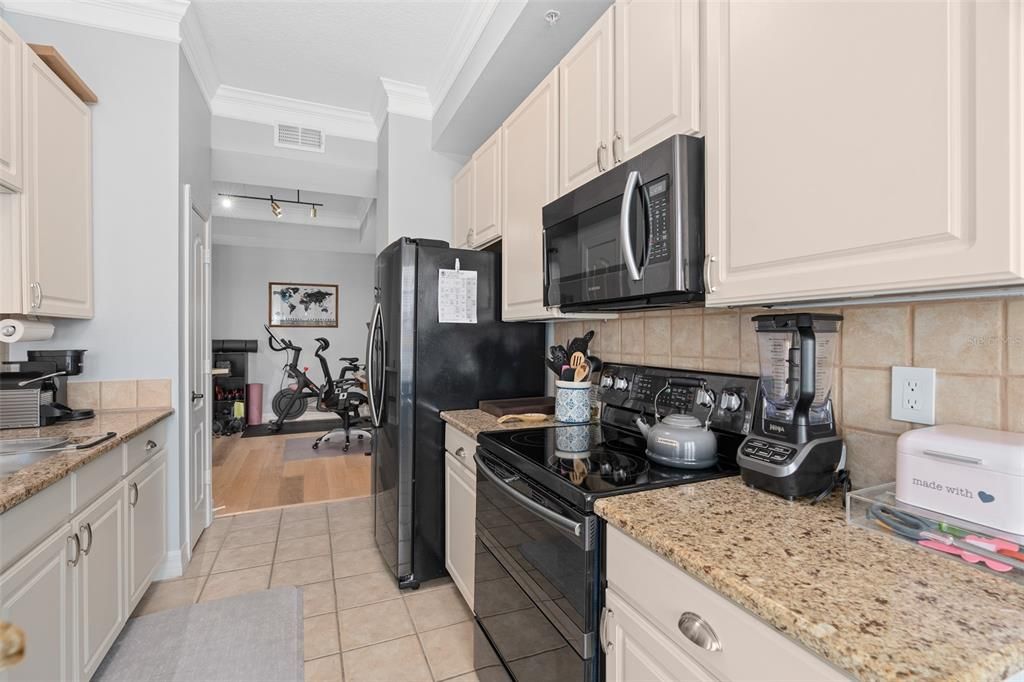 For Sale: $379,000 (1 beds, 1 baths, 1073 Square Feet)