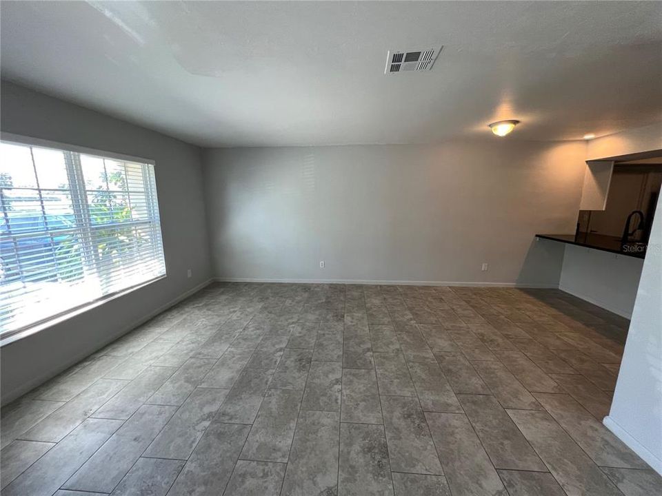 For Rent: $2,200 (3 beds, 2 baths, 1163 Square Feet)