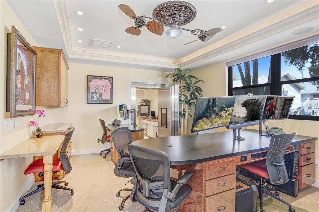 For Sale: $2,000,000 (1 beds, 1 baths, 4639 Square Feet)