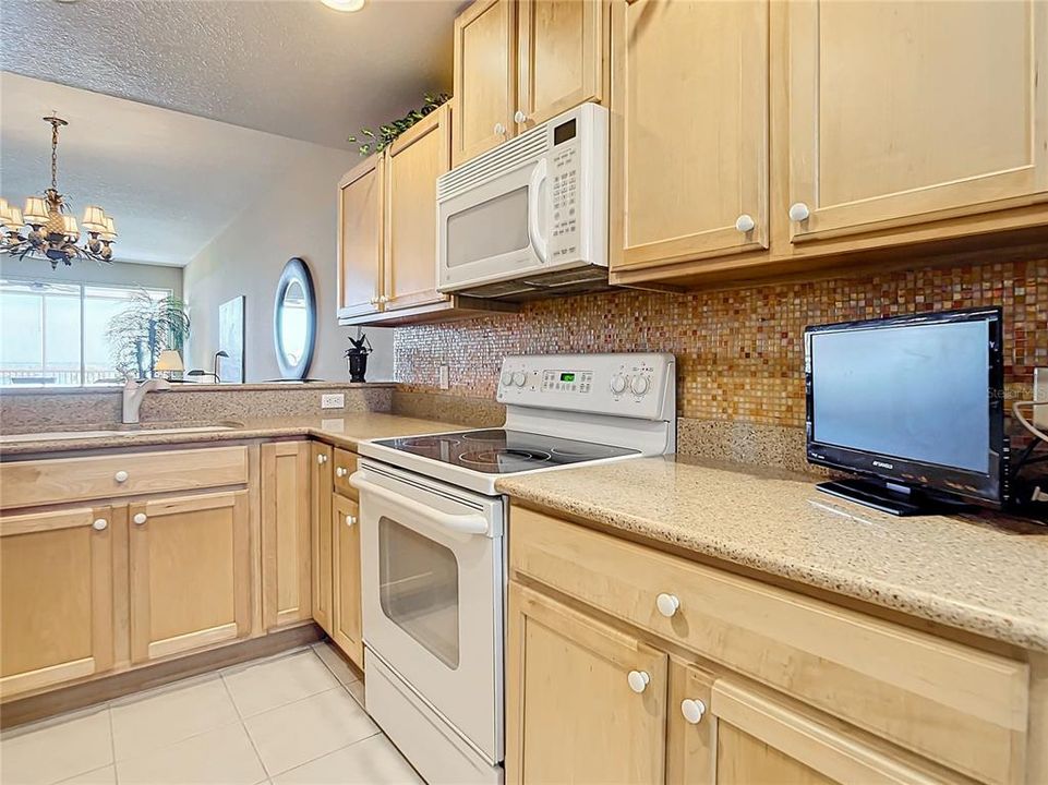 For Sale: $589,900 (2 beds, 2 baths, 1456 Square Feet)