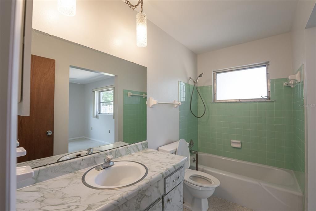 For Sale: $360,000 (3 beds, 2 baths, 1174 Square Feet)