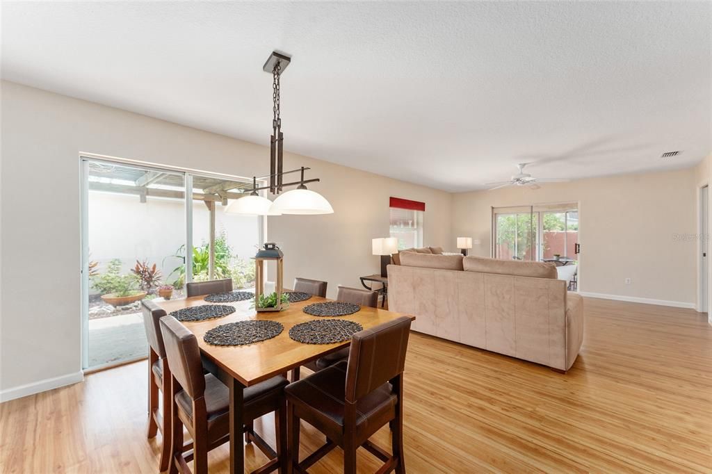 For Sale: $324,900 (2 beds, 2 baths, 1197 Square Feet)