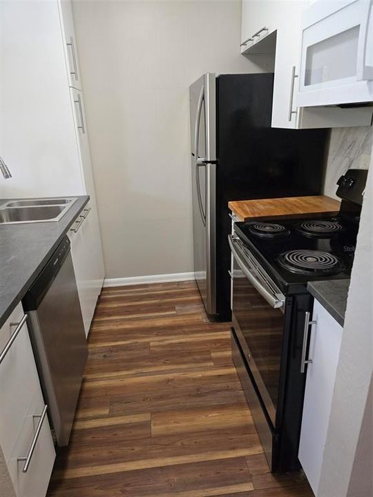 For Rent: $1,280 (2 beds, 1 baths, 800 Square Feet)