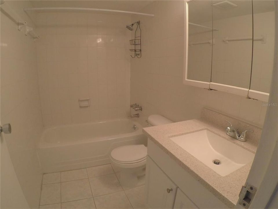 For Sale: $135,500 (1 beds, 1 baths, 747 Square Feet)