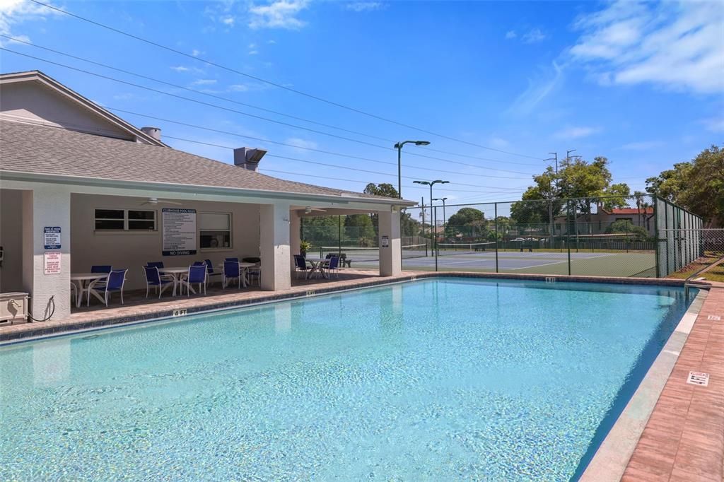 Active With Contract: $429,900 (3 beds, 2 baths, 1711 Square Feet)