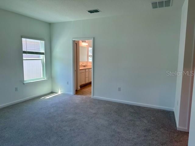 For Rent: $2,700 (4 beds, 3 baths, 2028 Square Feet)
