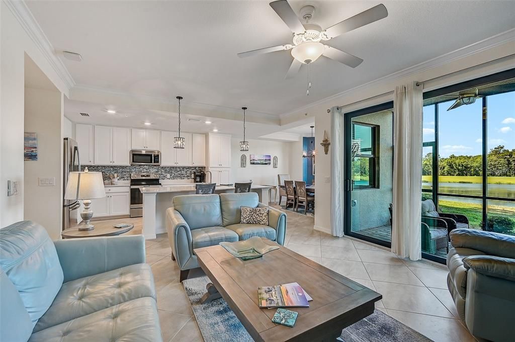 Active With Contract: $349,900 (2 beds, 2 baths, 1142 Square Feet)