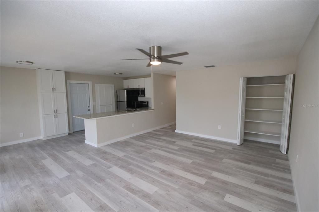 For Rent: $2,000 (3 beds, 2 baths, 1164 Square Feet)
