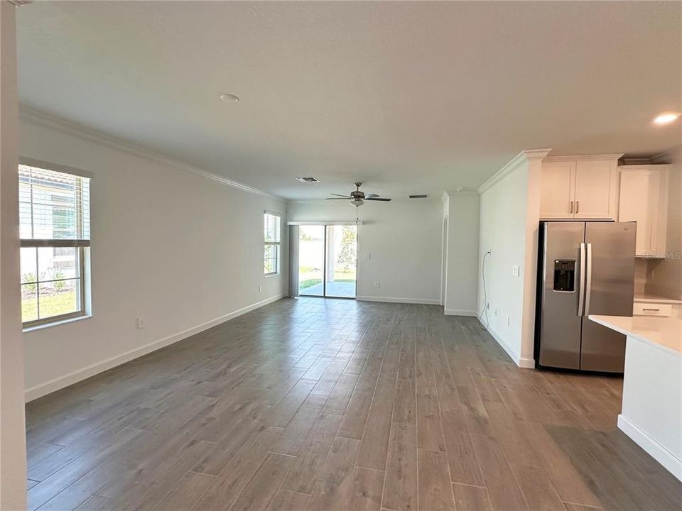 For Rent: $2,100 (2 beds, 2 baths, 1628 Square Feet)