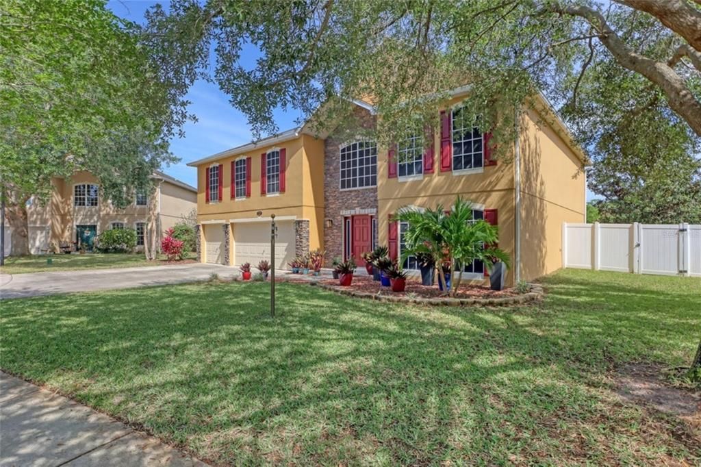 Active With Contract: $625,000 (6 beds, 5 baths, 3938 Square Feet)