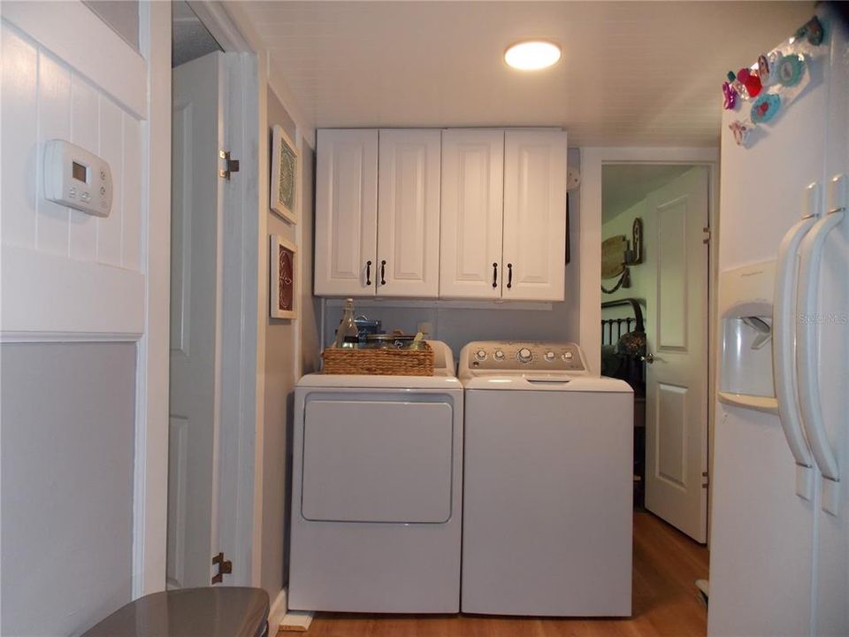 For Sale: $104,900 (2 beds, 1 baths, 728 Square Feet)