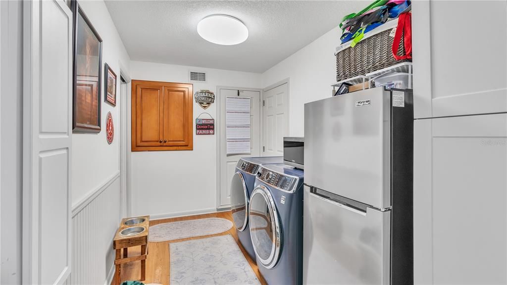 For Sale: $450,000 (2 beds, 2 baths, 2257 Square Feet)