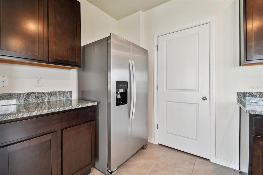 Active With Contract: $2,650 (4 beds, 2 baths, 2260 Square Feet)