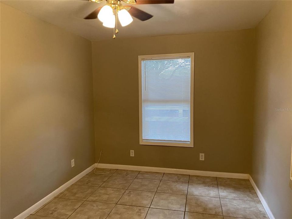 Active With Contract: $1,595 (2 beds, 1 baths, 850 Square Feet)