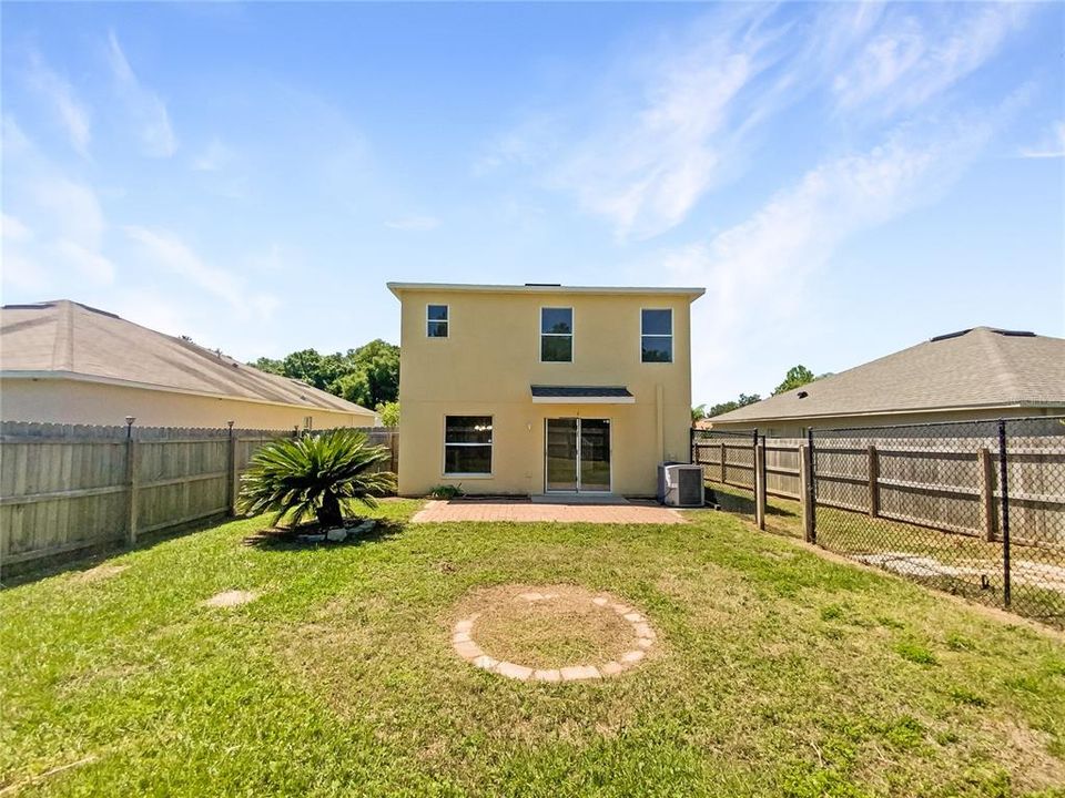 For Sale: $320,000 (4 beds, 2 baths, 1811 Square Feet)
