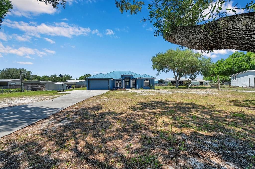 For Sale: $575,000 (3 beds, 2 baths, 2629 Square Feet)