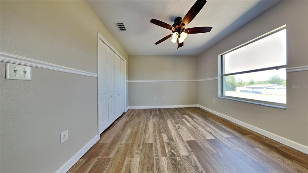 Active With Contract: $347,900 (3 beds, 2 baths, 1500 Square Feet)