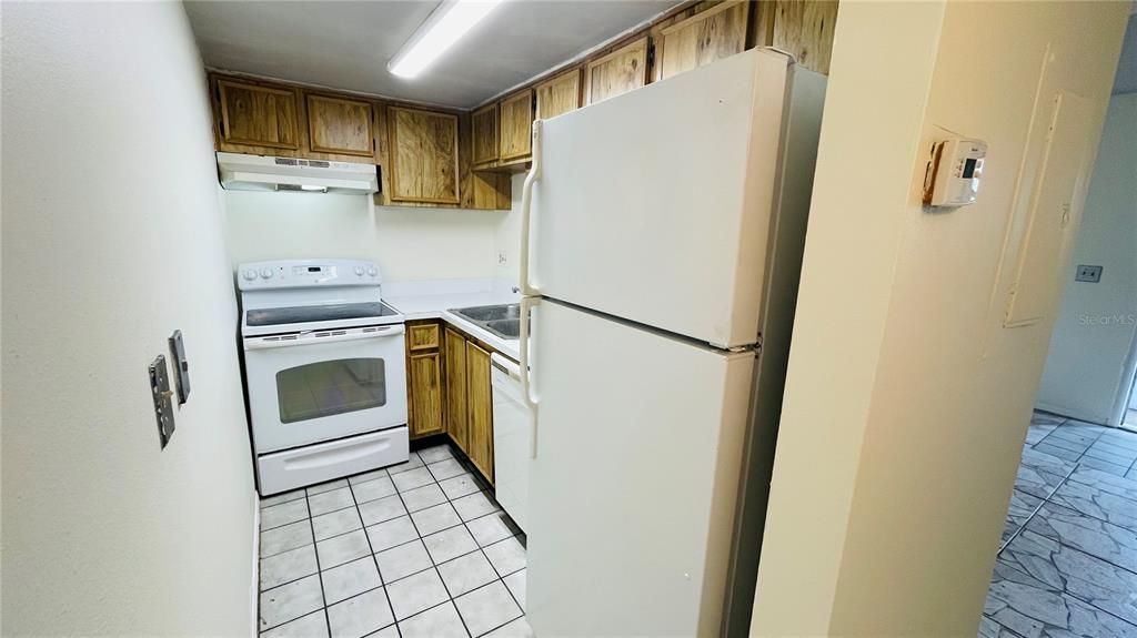 For Sale: $112,000 (1 beds, 1 baths, 504 Square Feet)