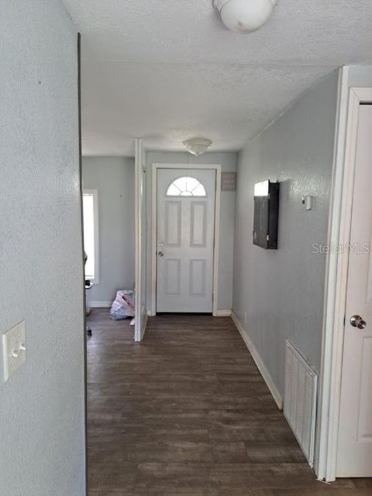 For Sale: $159,000 (3 beds, 2 baths, 1152 Square Feet)