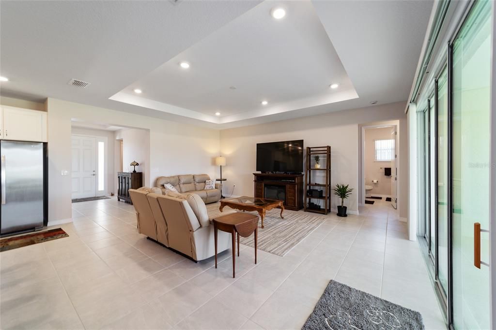 Active With Contract: $540,000 (4 beds, 3 baths, 2854 Square Feet)