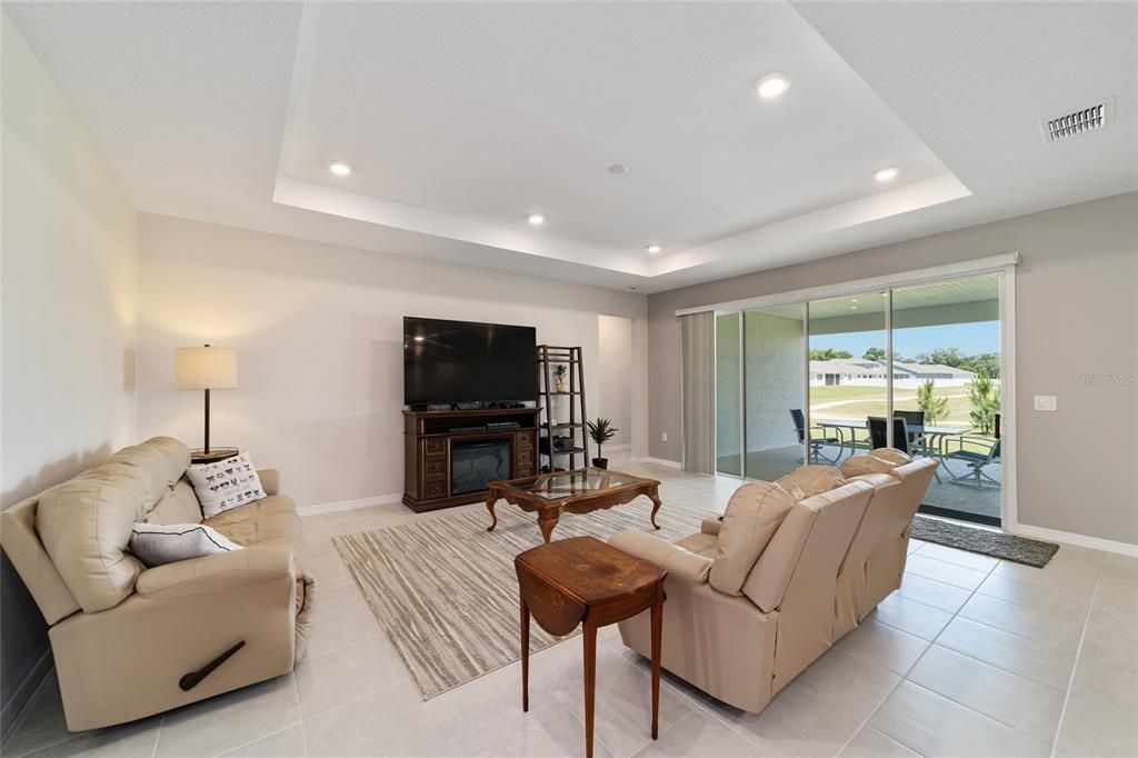 Active With Contract: $540,000 (4 beds, 3 baths, 2854 Square Feet)