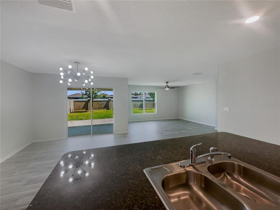 For Sale: $350,000 (4 beds, 2 baths, 1846 Square Feet)