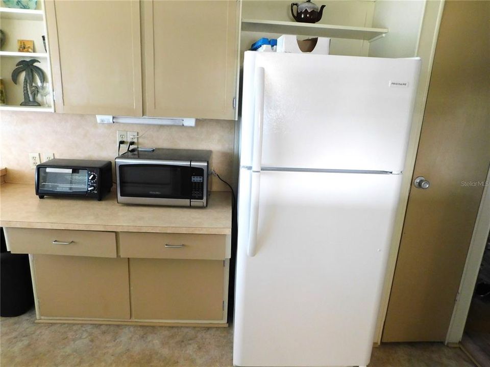 Active With Contract: $135,000 (2 beds, 2 baths, 1012 Square Feet)