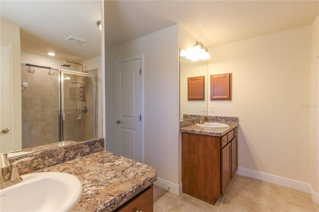 Active With Contract: $2,250 (3 beds, 2 baths, 2035 Square Feet)