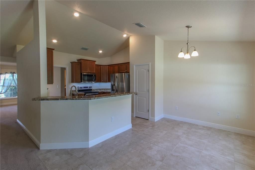 Active With Contract: $2,250 (3 beds, 2 baths, 2035 Square Feet)