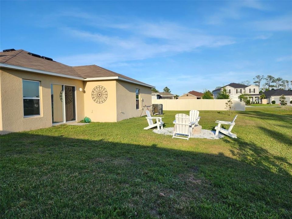 For Sale: $436,900 (4 beds, 2 baths, 1969 Square Feet)