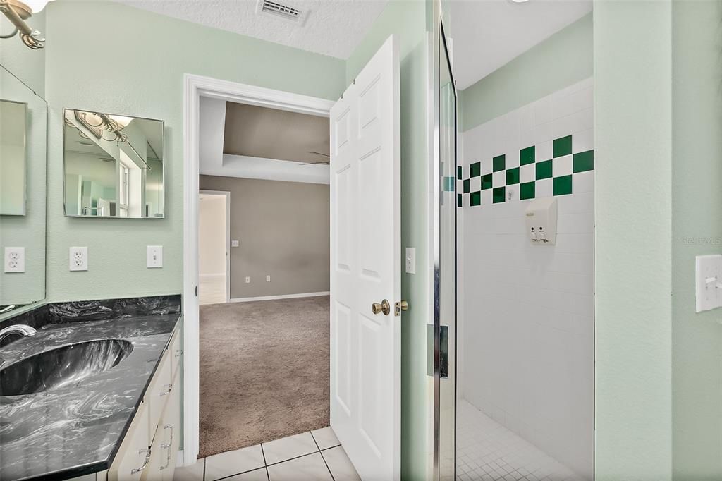 最近租的: $2,150 (4 贝兹, 2 浴室, 1745 平方英尺)