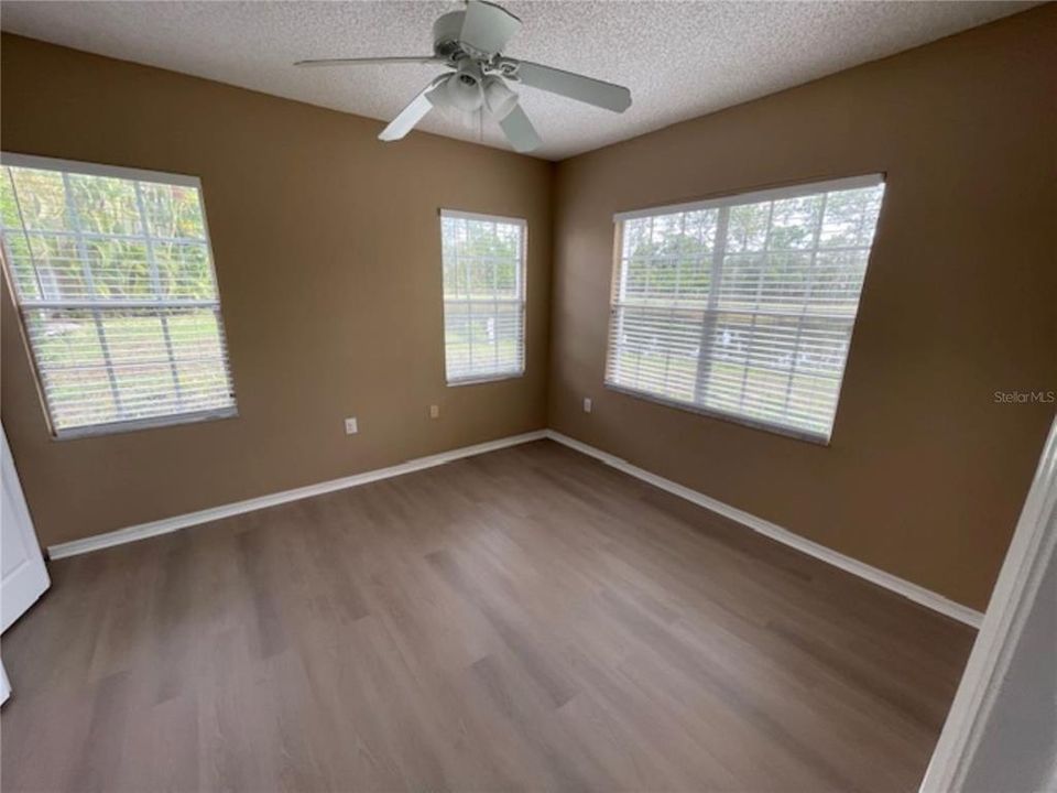 For Rent: $2,500 (3 beds, 2 baths, 1566 Square Feet)
