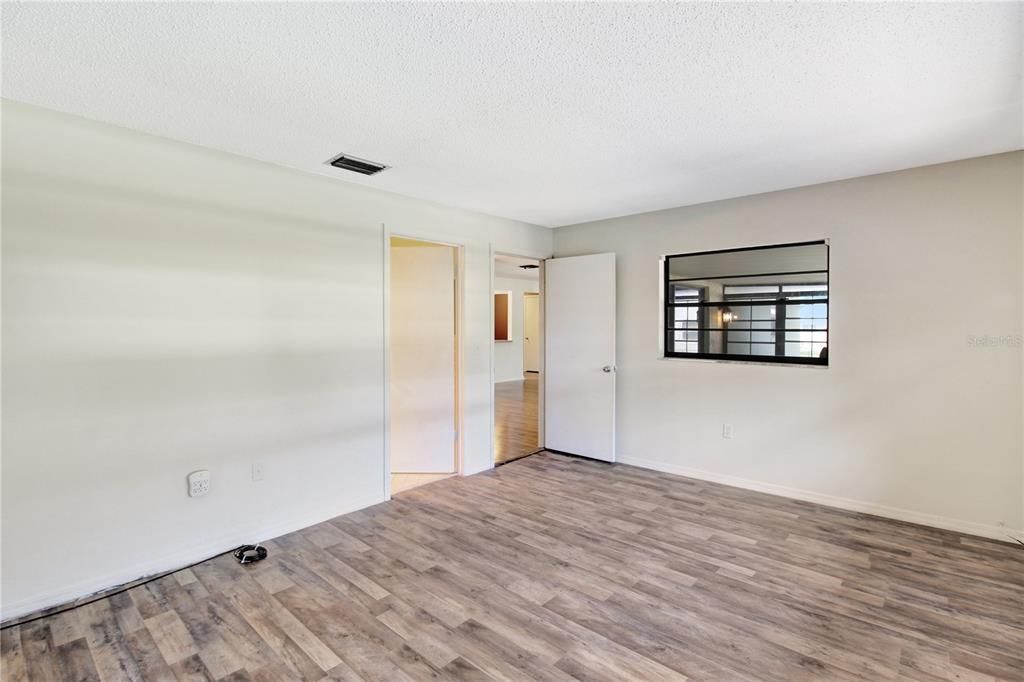 For Sale: $284,000 (3 beds, 2 baths, 1447 Square Feet)