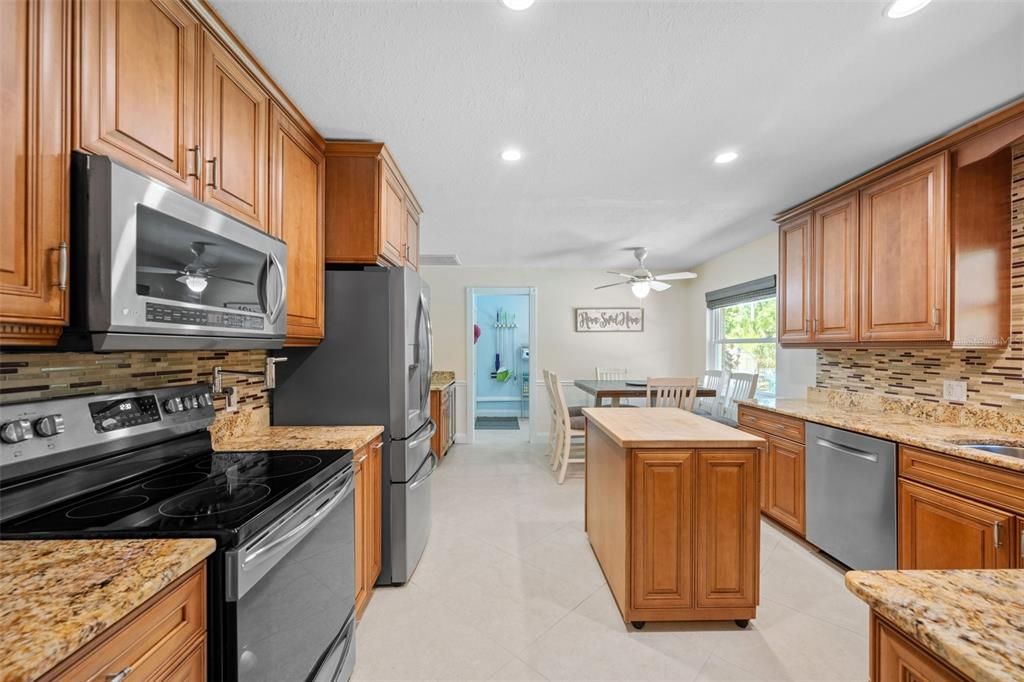 Active With Contract: $585,000 (4 beds, 2 baths, 2244 Square Feet)