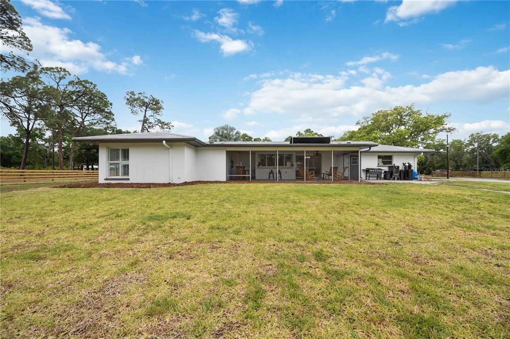 For Sale: $1,325,000 (4 beds, 2 baths, 2213 Square Feet)