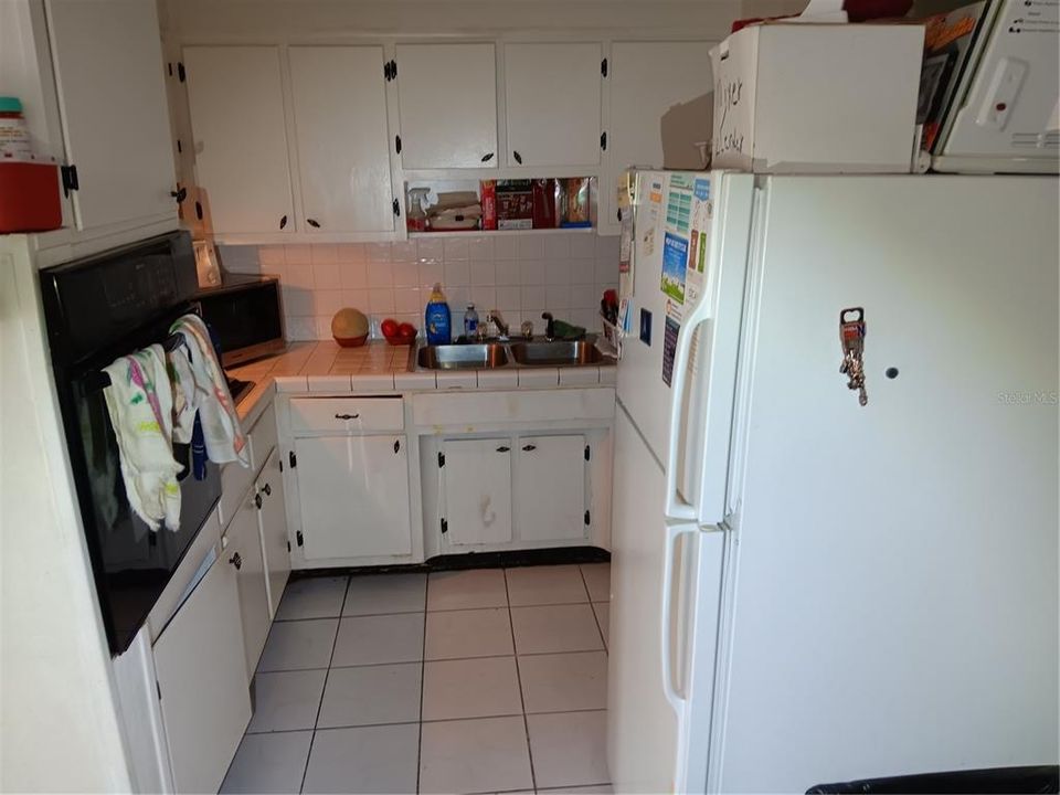 For Sale: $135,000 (4 beds, 2 baths, 1296 Square Feet)