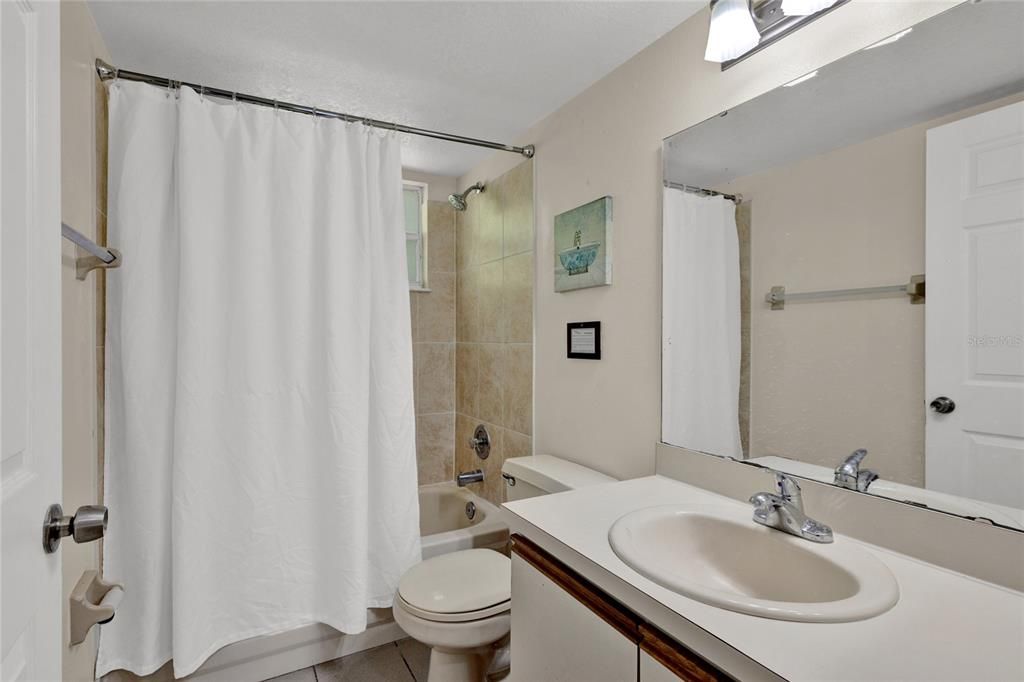 For Sale: $249,990 (3 beds, 2 baths, 1220 Square Feet)