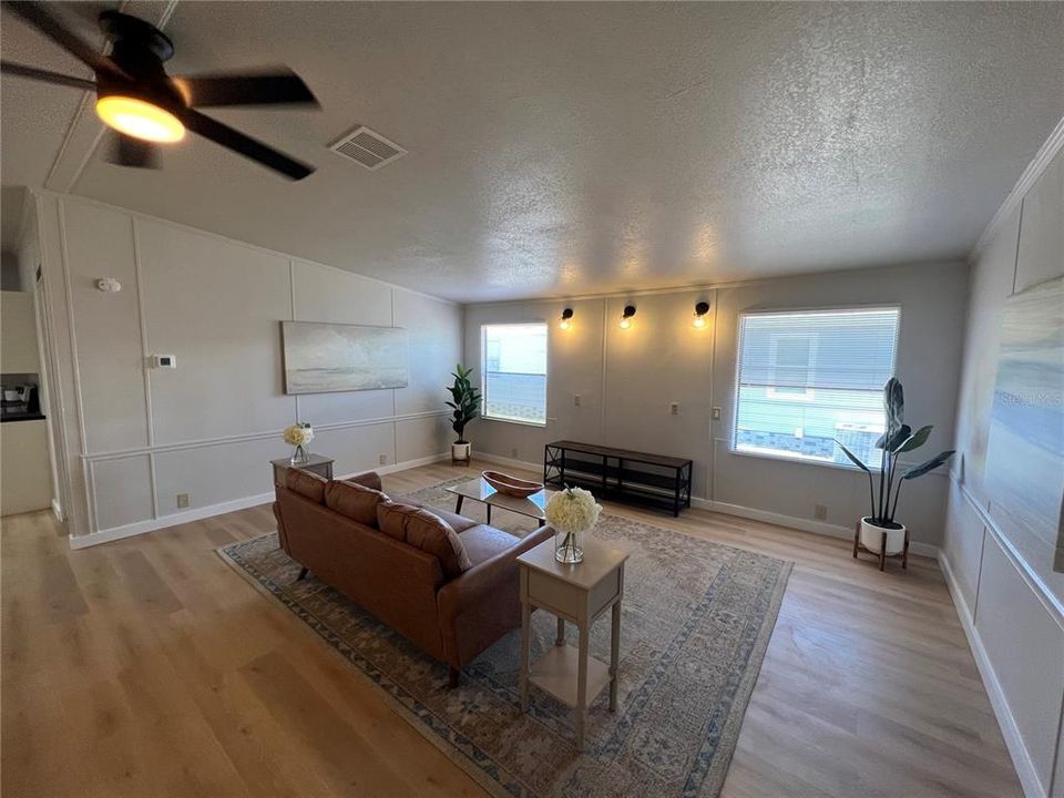 For Sale: $249,900 (3 beds, 2 baths, 1504 Square Feet)