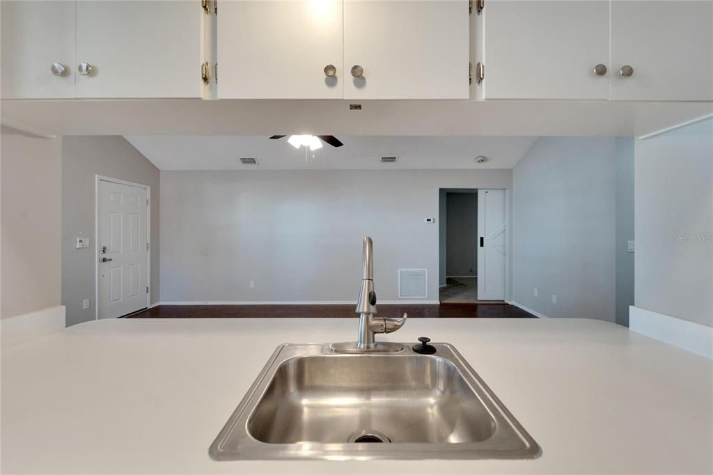 For Sale: $381,420 (3 beds, 2 baths, 1155 Square Feet)